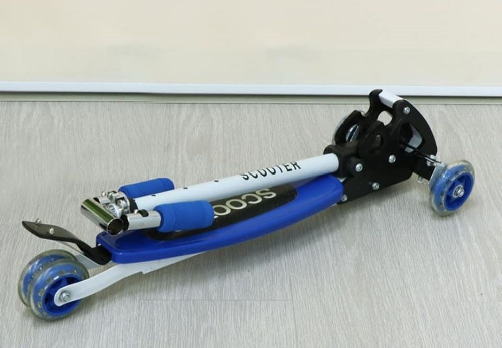 Детски скутер с възможност за регулиране на височината scooter3