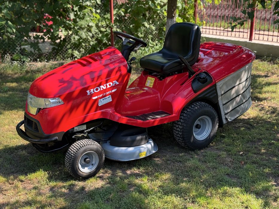 Tractor gazon HONDA HF 2315 motor V2 cutie hidrostatica masina de tuns iarba pe benzina tractor livezi Husqvarna MTD profesional