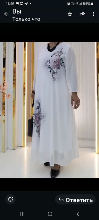 Продам нарядное белое платья.