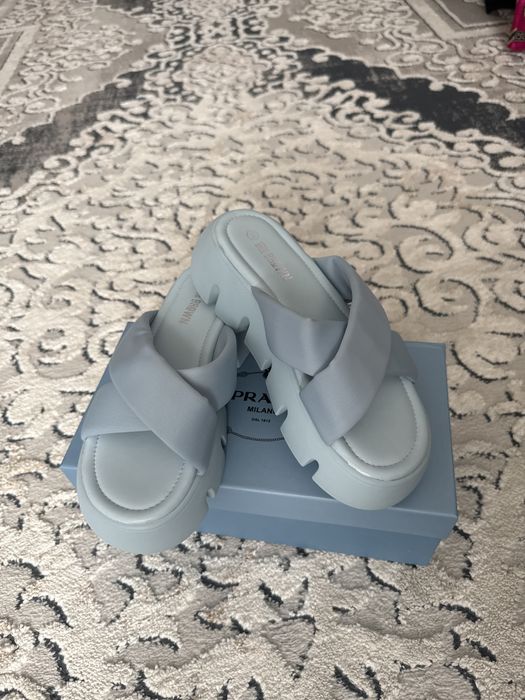 Очень легкие красивые тапочки