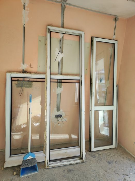 ПВЦ дограма -вратопрозорец 3 бр.