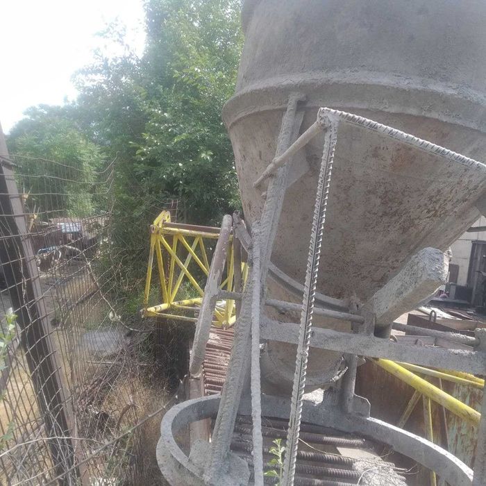 Бетон куйиш учун бадя сотилади