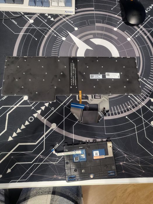 Tastatura si mous laptop