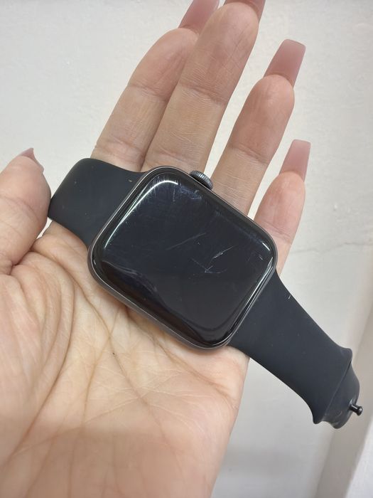 Продам Apple watch 6 series nike