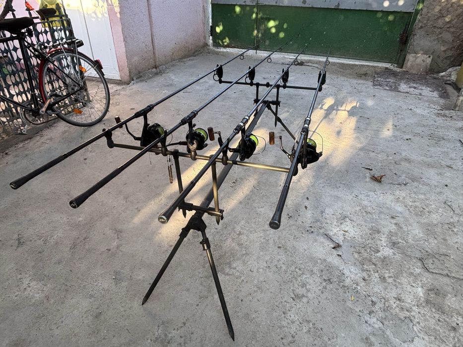 Vand sau schimb  cu set feeder