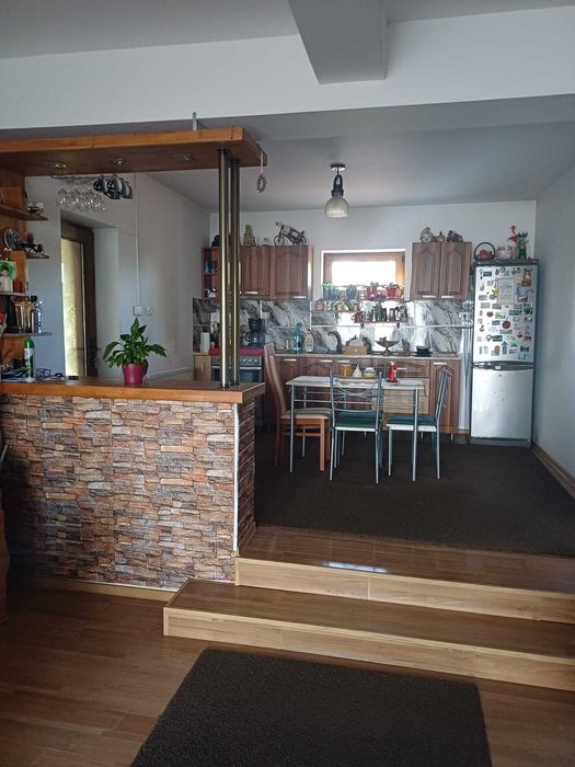 Casa de Vanzare,suprafata 1300m2,casa+teren