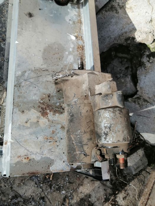 Стартер эа Seat Ibiza 1.4 бензин и Seat Cordoba и Golf3 е тройка