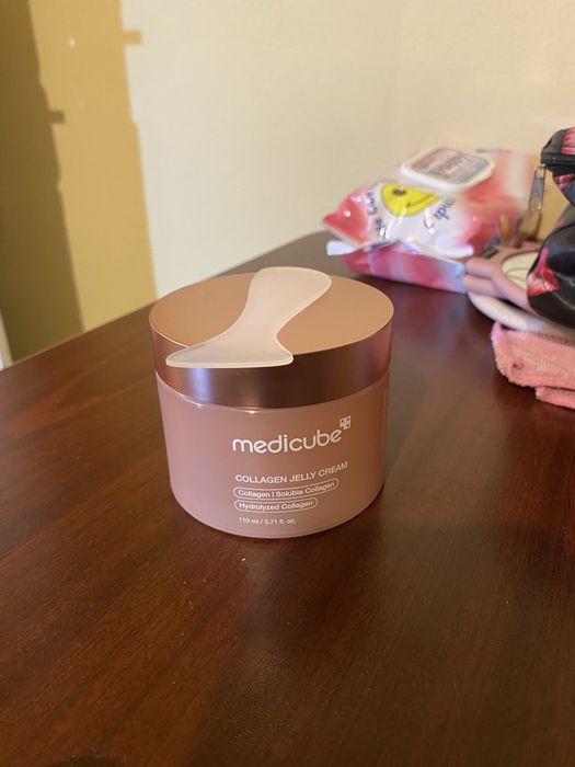 Основа за грим  medicube