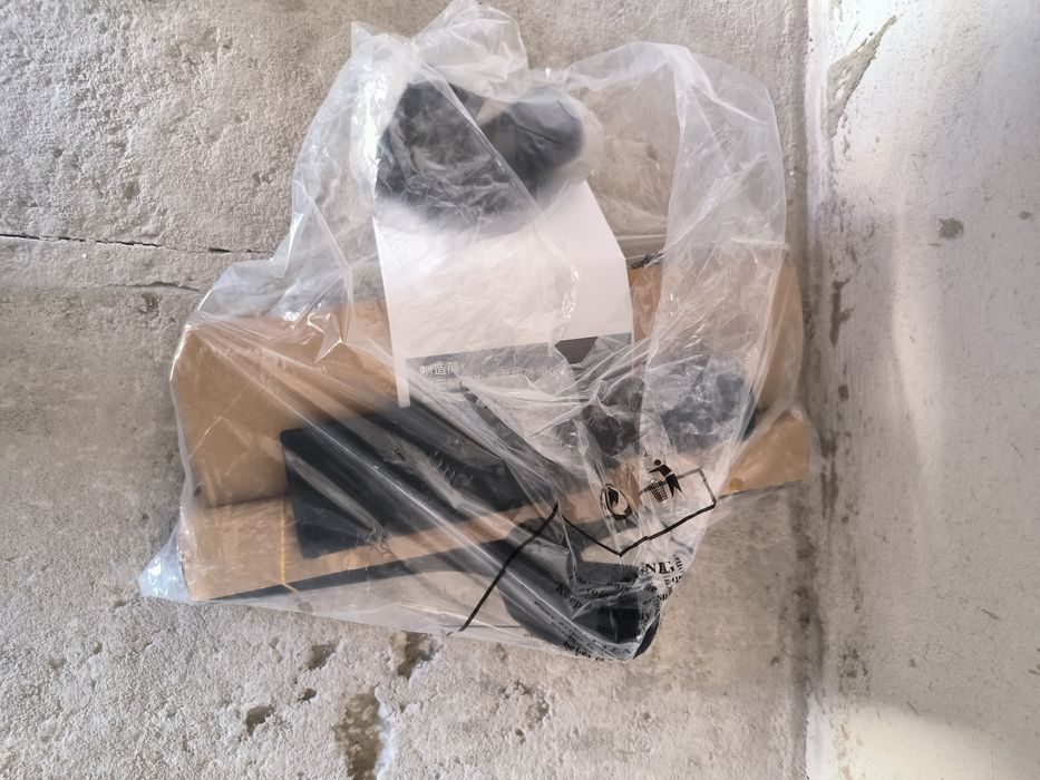 Строительный пылесос.Новый.Продам.