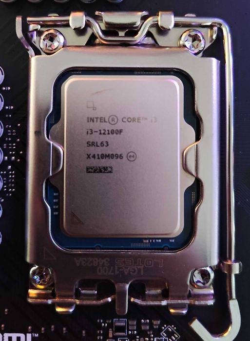 Kit i3 12100f + MSI PRO H610M-E