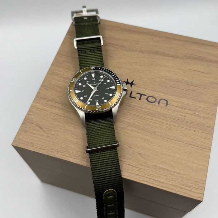 Amanet F28: Ceas Hamilton Khaki Navy Scuba HB2241961