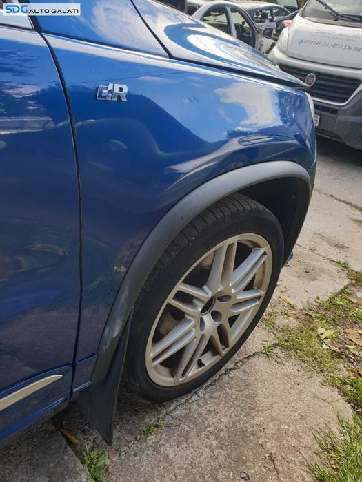 Aripa Dreapta Fata Fara Bandou Volkswagen Tiguan R Line NFL Non Facelift 2007 - 2015 Culoare LC5C [C9039]