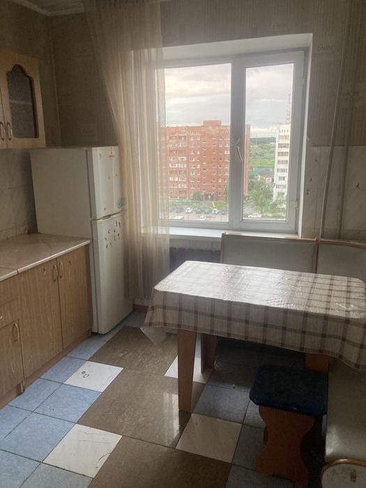 Сдам 4 комнутую квартиру