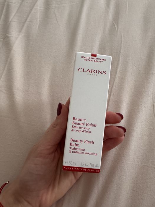 Нов фабрично запечатан дневен крем clarins beauty flash balm