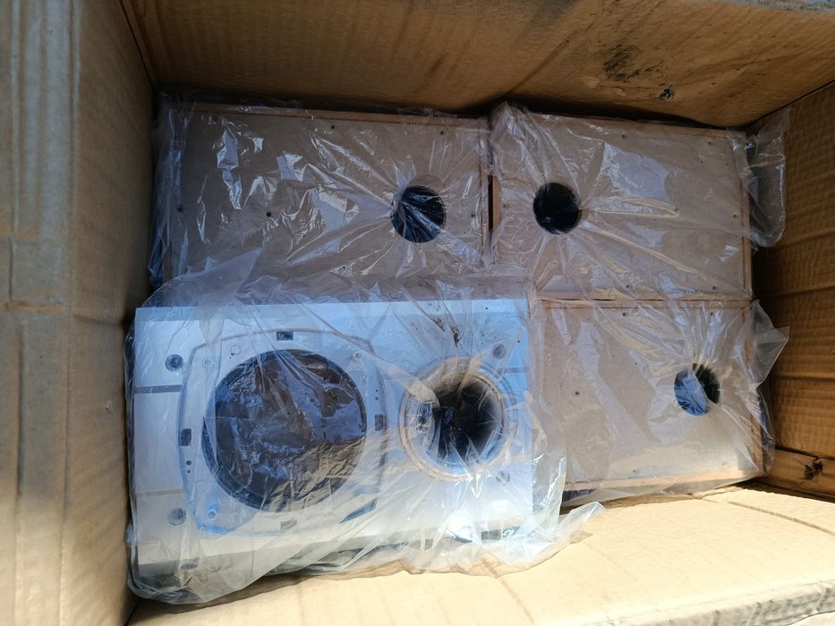 Празни кутии за тонколони