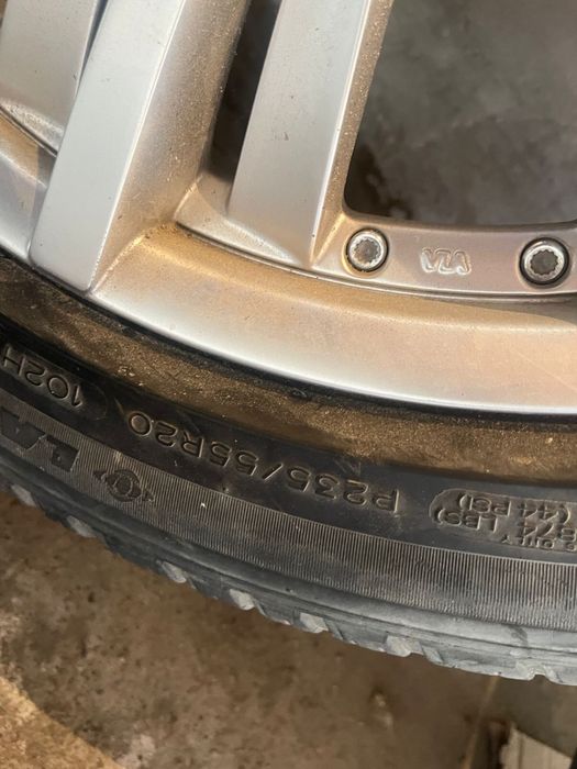 Продам шины с дисками б/у