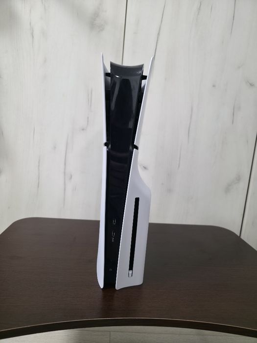 Ps 5 slim disk edition 2 controllere + 2 jocuri