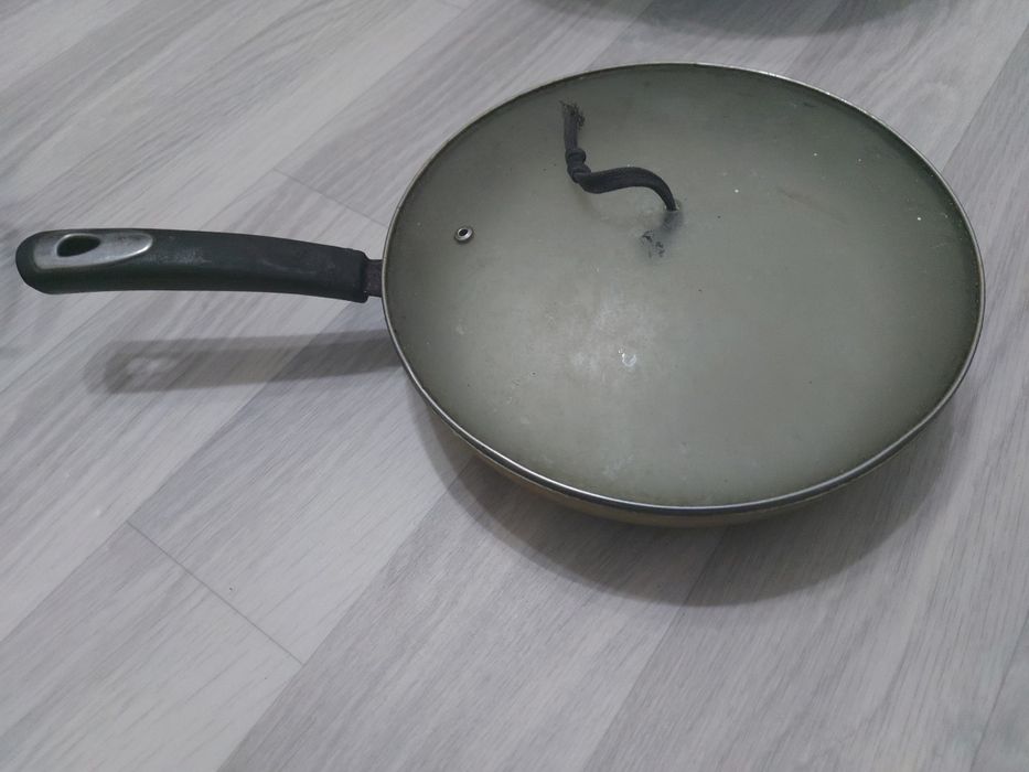 Сковородка срочно продается