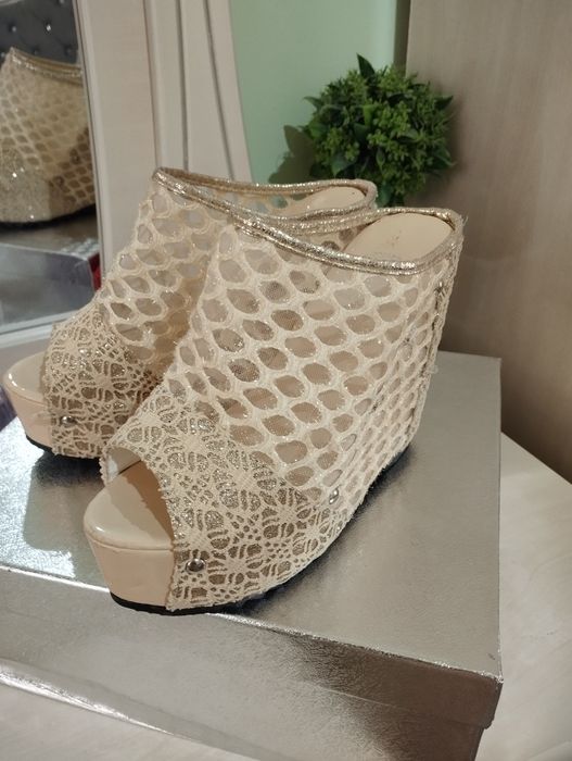 Assal oyoq kiym xitoydan keltrlgan