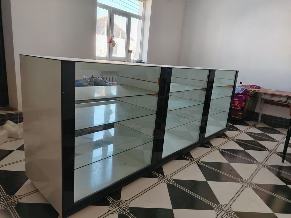 Витрина магазин ушин