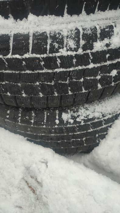 Два баллона зимных