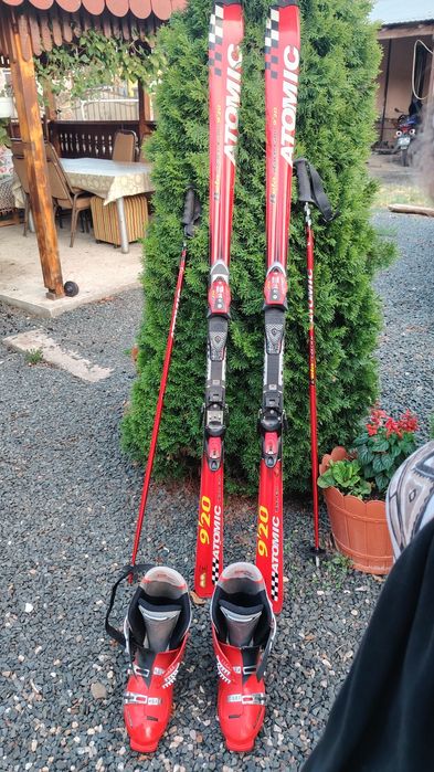 Vind ski Atomic beta race