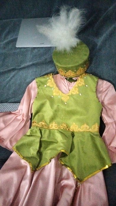 Костюм национальный