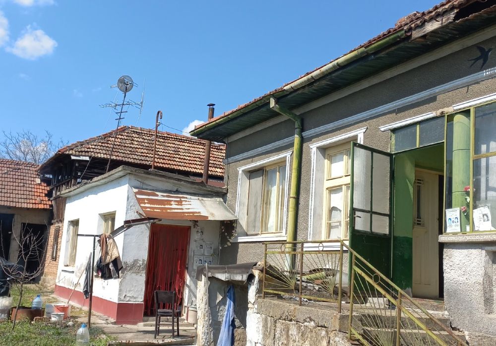 Къща с двор в с. ГРАДЕЦ,  ВИДИНСКО