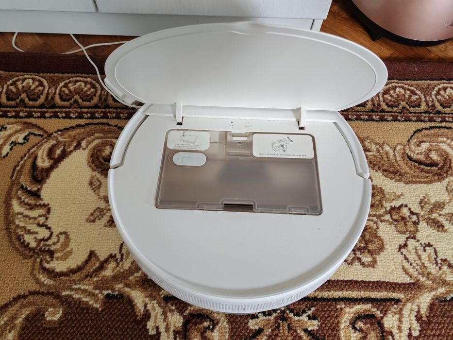 Робот-пылесос Xiaomi Mi Robot