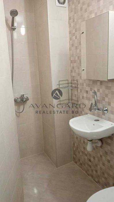 Продава се Едностаен апартамент в Пловдив, Център - 50 кв.м за 1612 €/кв.м - Снимка #8