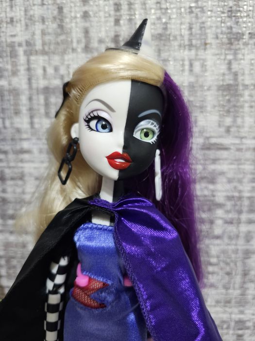 куклы Bratzillaz Switch-A-Witch