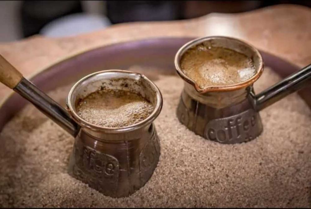 Кофемашина. Кофе на песке.