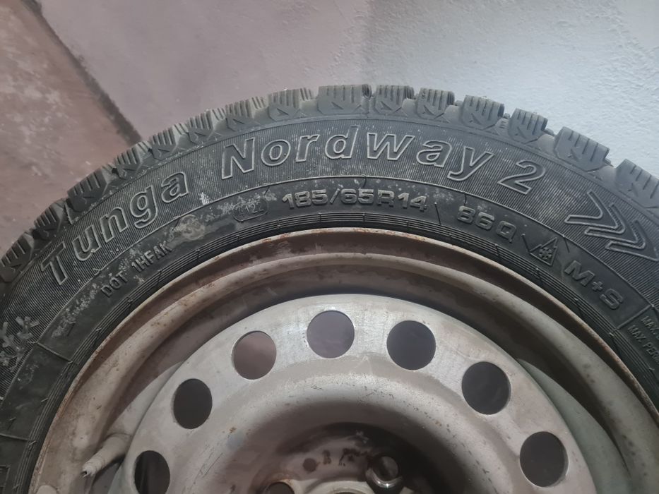 Резина зимняя комплект