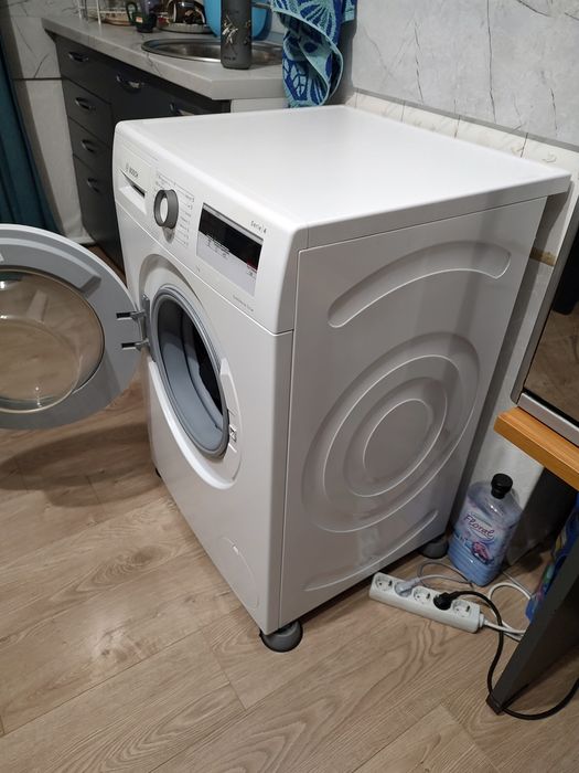 Пералня BOSCH Serie 4