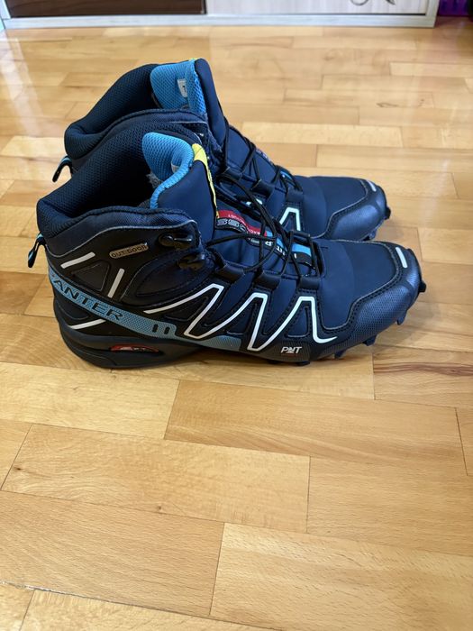 Продавам туристически обувки Panter