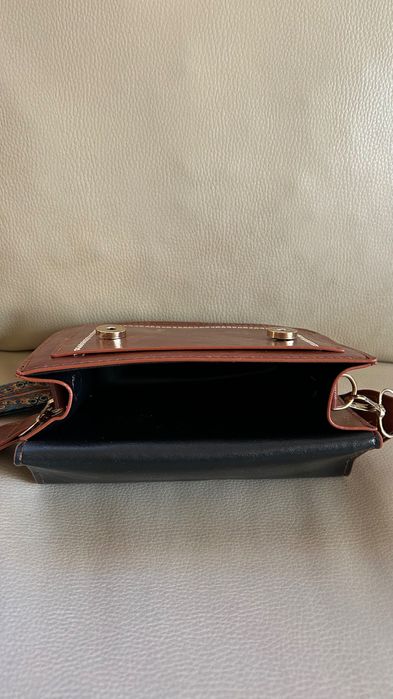 Малка дамска чанта