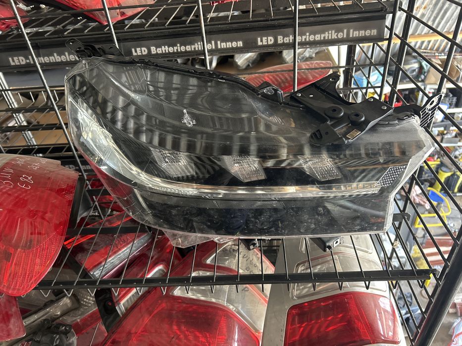 Десен фар за suzuki sx4 s cross