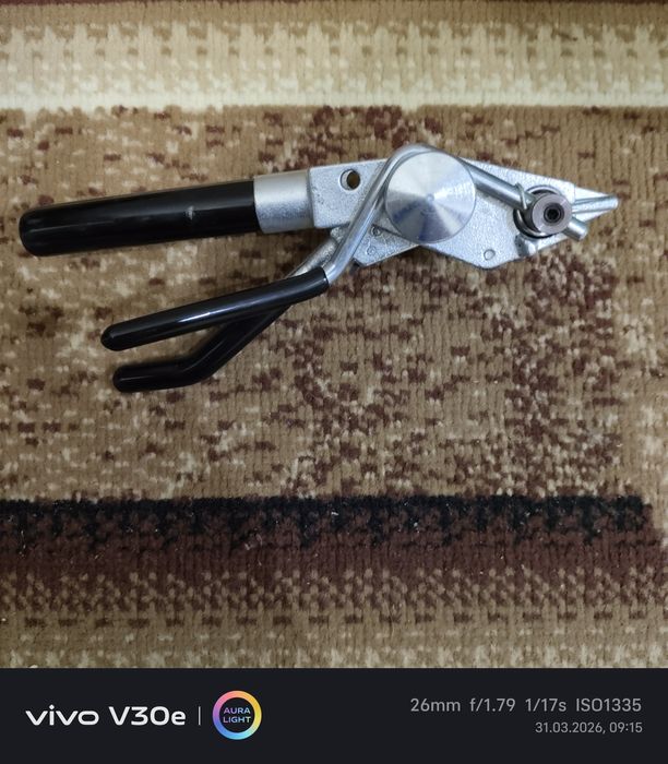 Натяжитель для стальной ленты