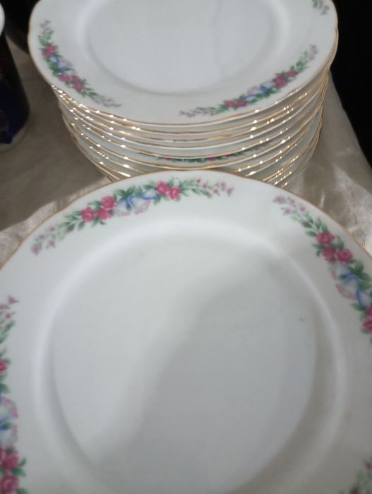 Продаются тарелки