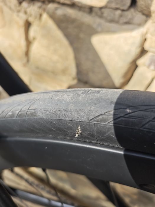 Trek Madone SL 6 2024 Shimano 105 Di2 / Bontrager Aeolus Carbon L