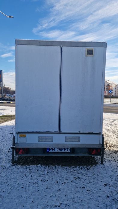 Rulota fast-food  comerciala