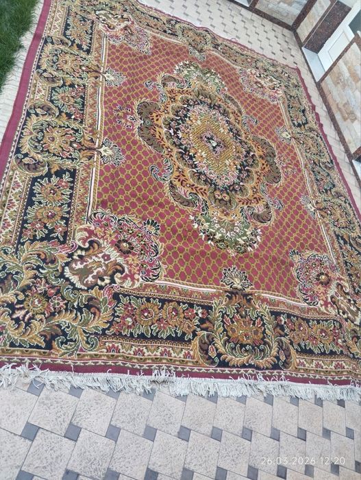 Продаетсч ковер . Gilam sotiladi