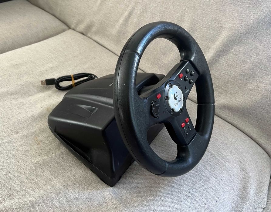 Volan Logitech Formula Vibration Feedback USB PC fara pedale