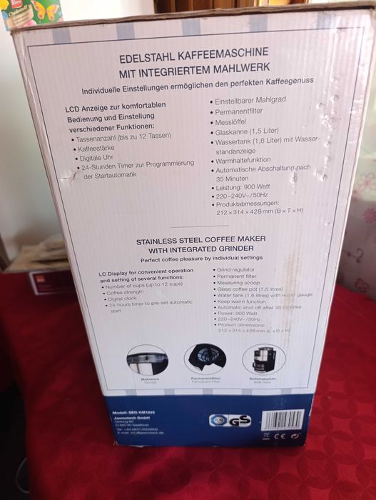 Cafetieră digitală cu râșniță integrată SEG