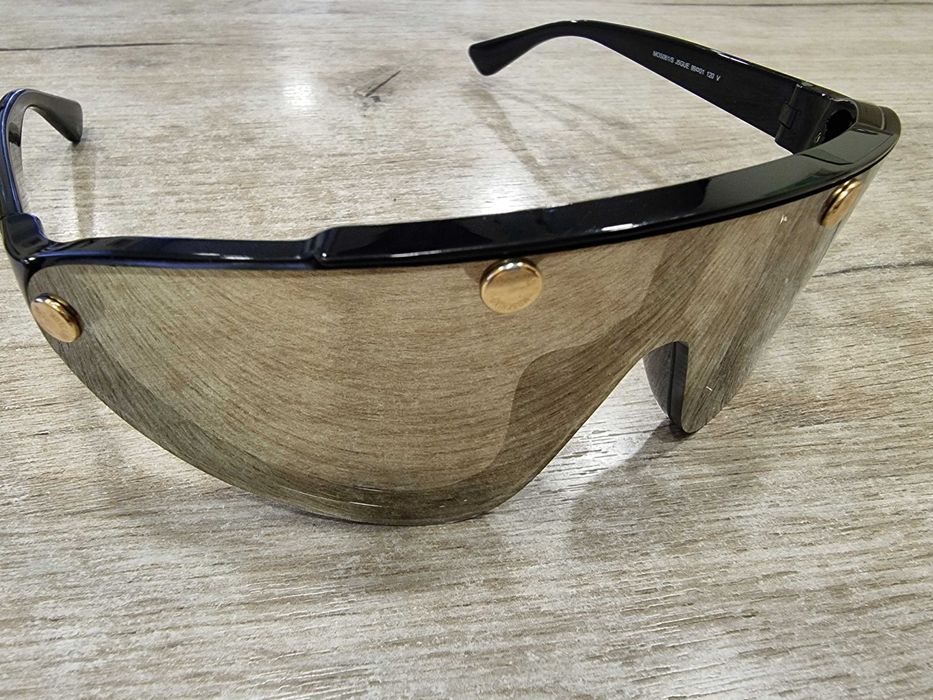 Слънчеви очила MOSCHINO