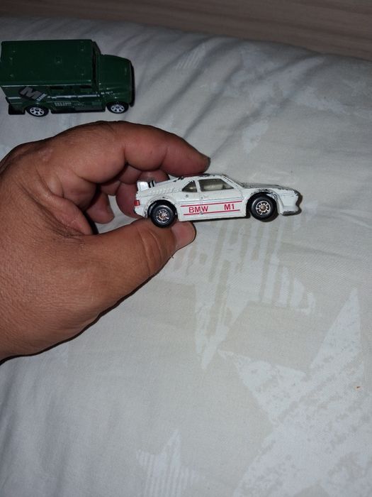 Метални колички Matchbox
