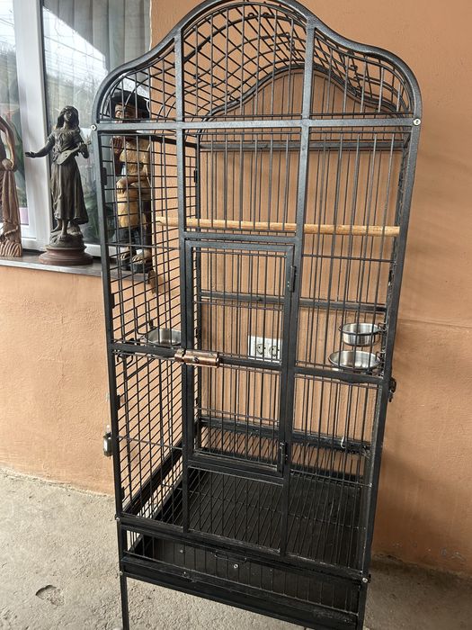 Volieră, colivie papagali