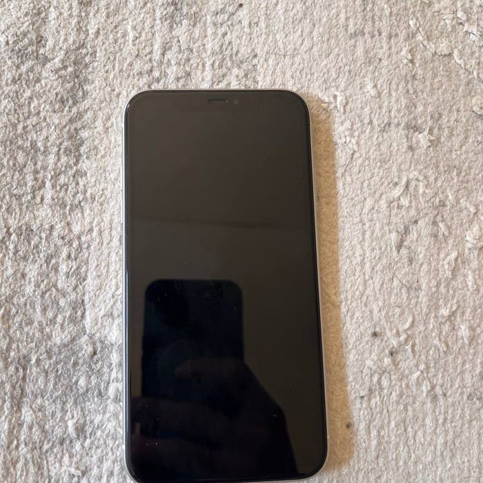 Айфон 11 сатылады