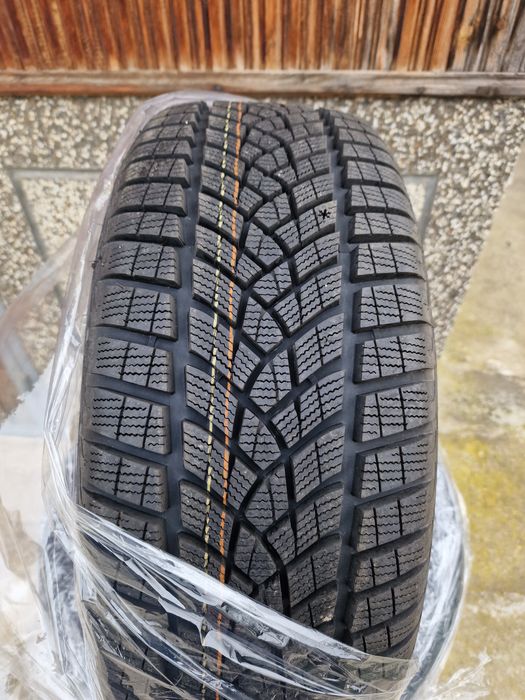 225 55 16 Нови зимни гуми Goodyear Ultragrip Performance+