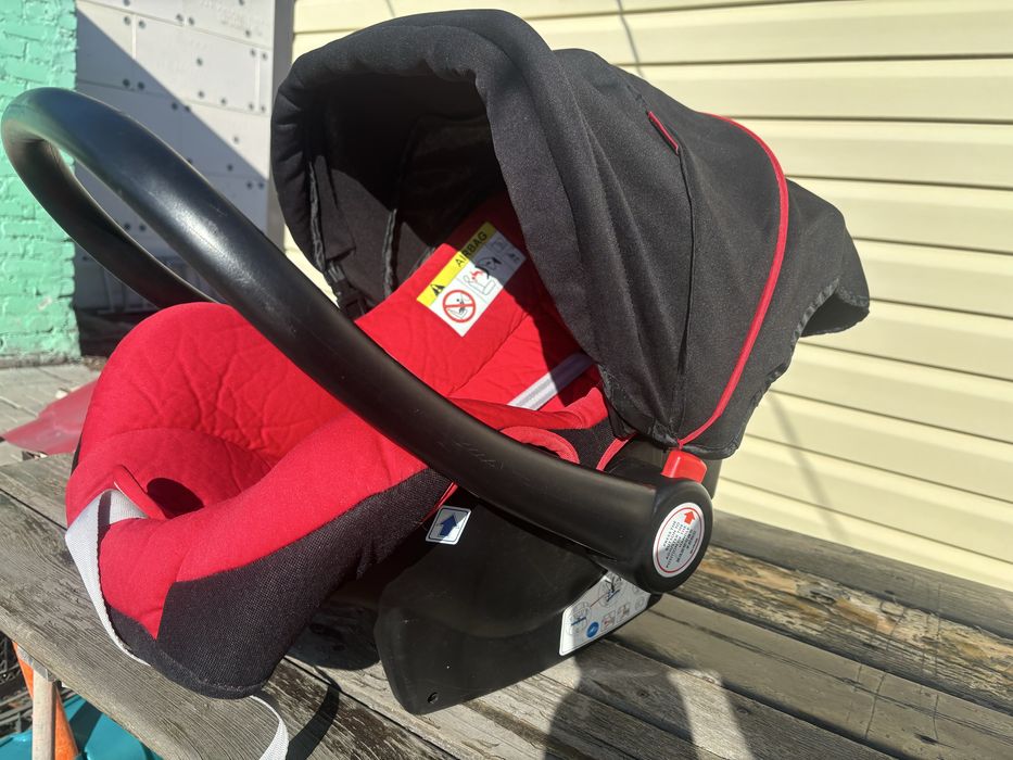 Продам автокресло